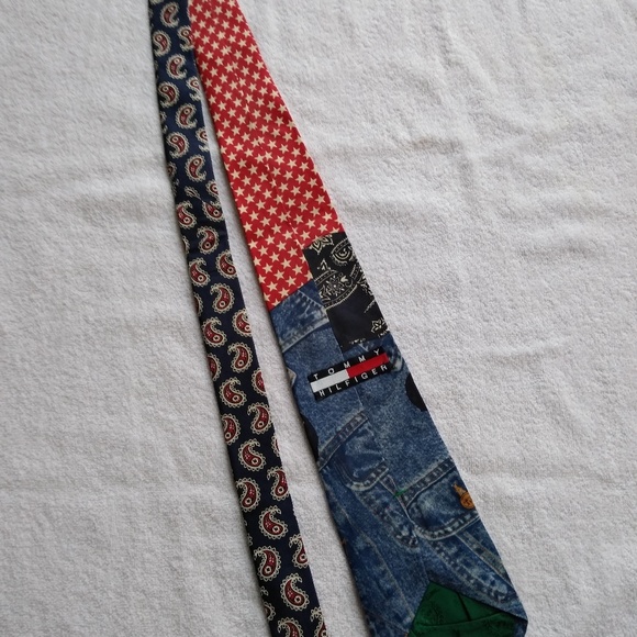 Men's Vintage Tommy Hilfiger Silk Tie - Picture 5 of 8